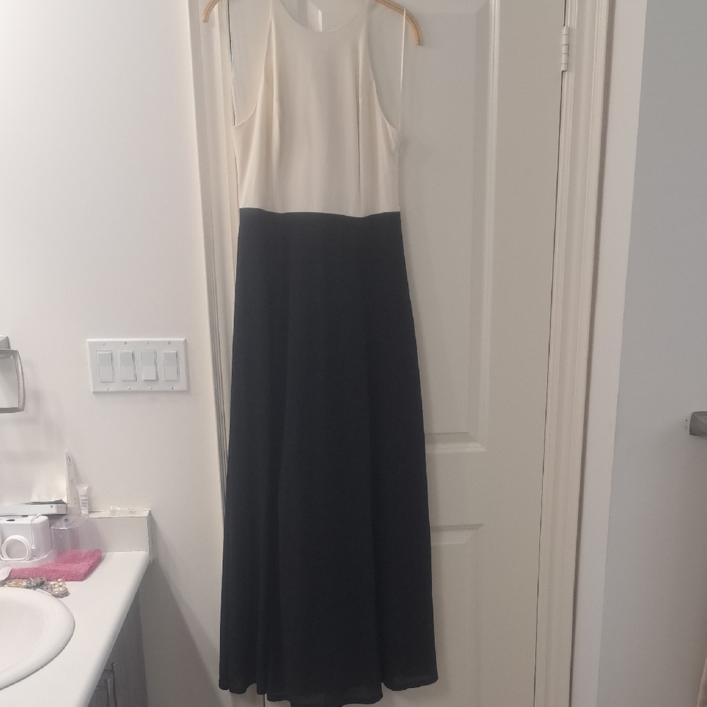 H by Halston Ivory & Black Colorblock Sleeveless Maxi Dress